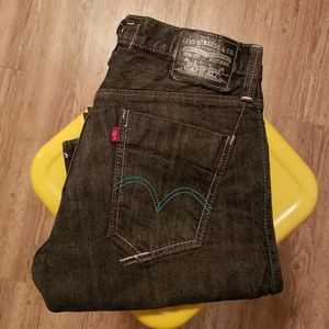 Men Levi 514 Slim Straight Jean Size 31x32